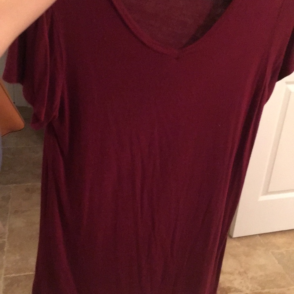 Maroon t-shirt - Picture 3 of 3